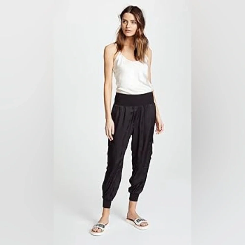 Cinq a Sept Giles Pant in Black - Picture 16 of 17
